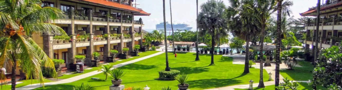 Good 5 star review beachfront resort hotel accommodation Bali.